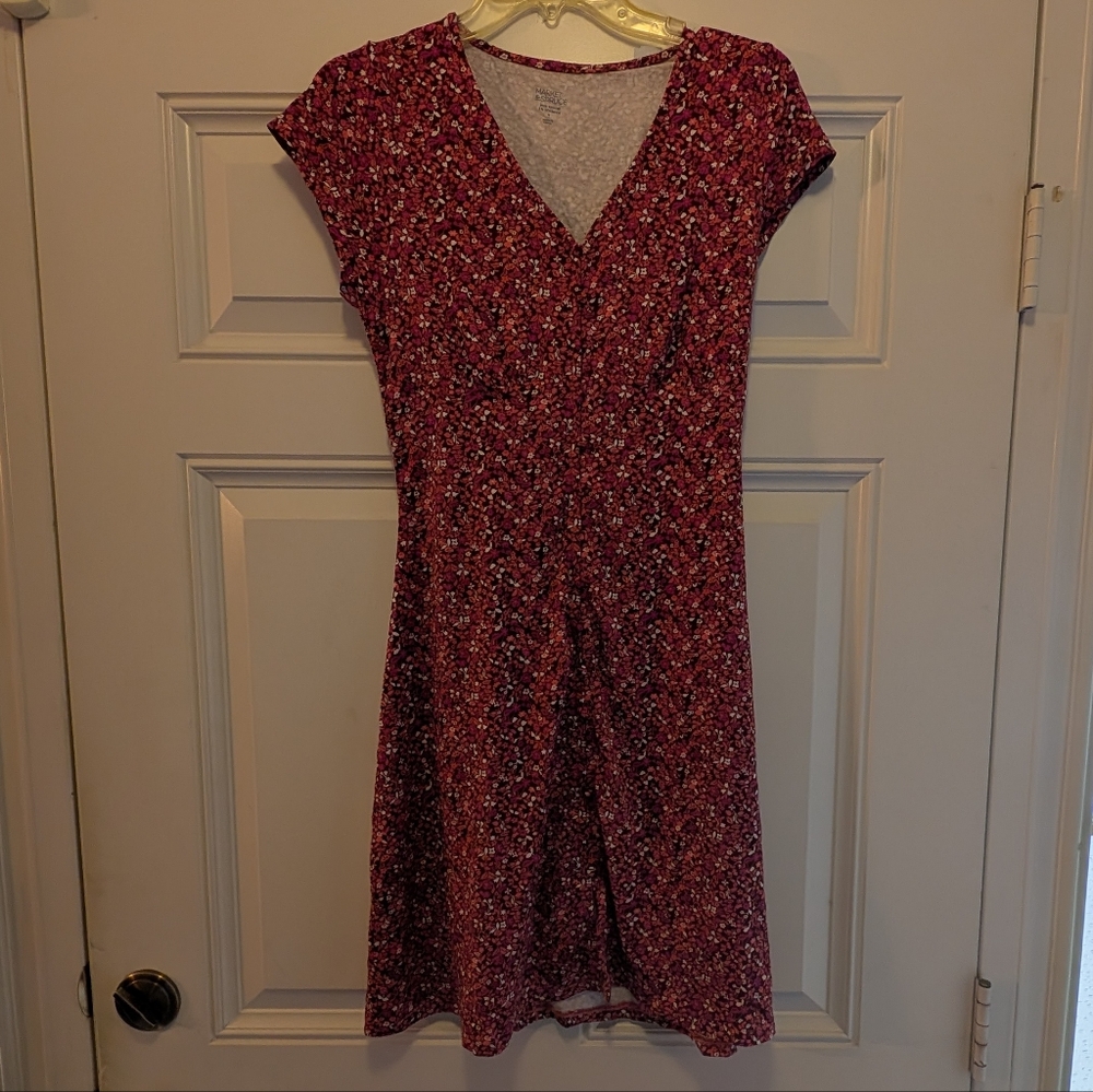 Market & Spruce Crimson Multi Floral V‑Neck Mini Dress